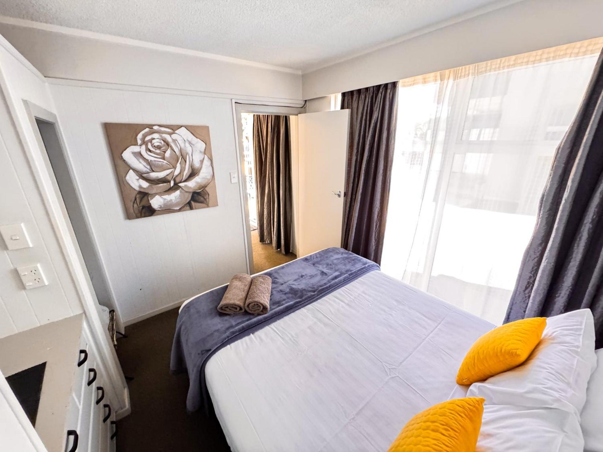 Waikanae Beach Motel Gisborne Exterior foto