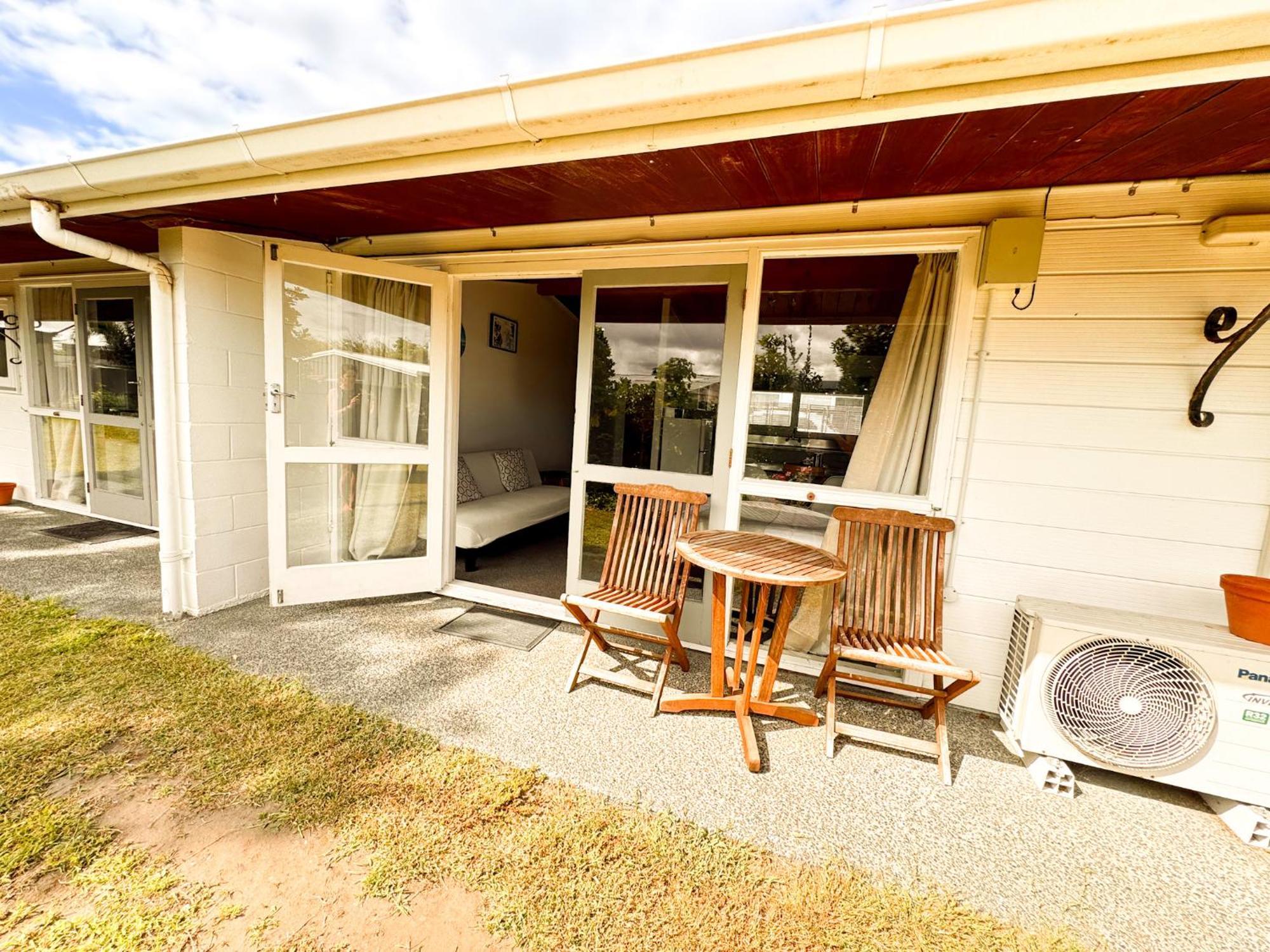 Waikanae Beach Motel Gisborne Exterior foto